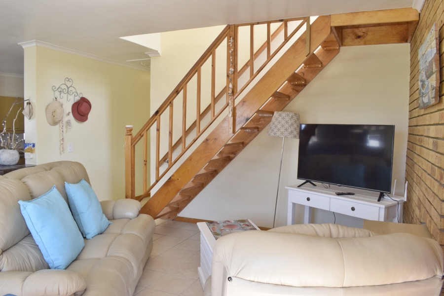 2 Bedroom Property for Sale in Struisbaai Western Cape